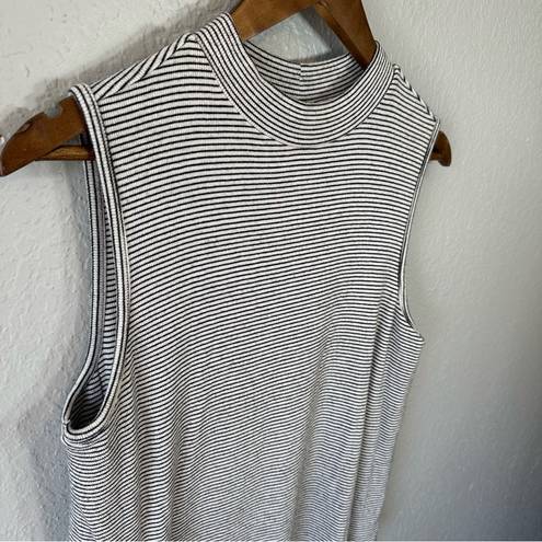 Sonoma ‎ | Black & White Stripped Tank Top Sz. L