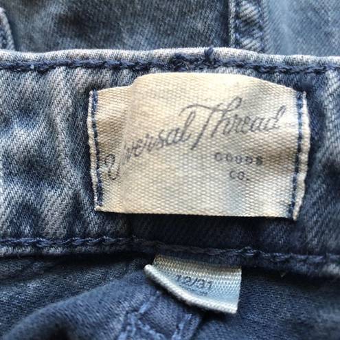 Universal Threads Universal Thread Size 12/31 Vintage Wash Midi Cut Offs Jean Shorts Stretch