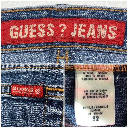 Guess  (32) Women's Y2K Blue Medium Wash Cut Off Bermuda Jean Shorts Denim