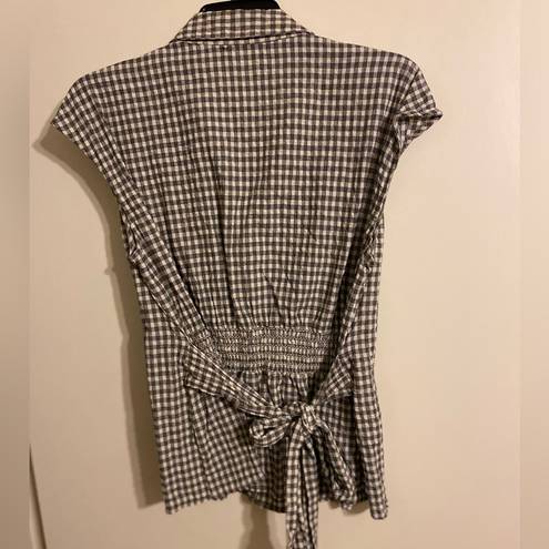 Max Studio  short sleeve, gingham, button-down top with waist bowtie large