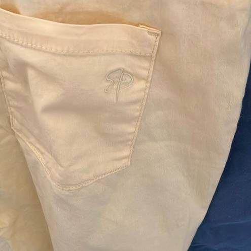 Parker NWT: Stella  Cotton shorts- Soft yellow- size 16