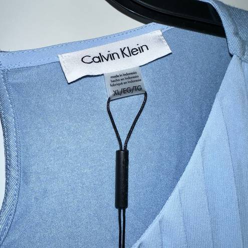 Calvin Klein  sleeveless pleated blouse Light Blue XL NWT