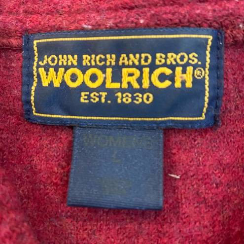 Woolrich  Vintage 100% Wool Red Collared Vest Size Large w/ Pockets & Hem Detail