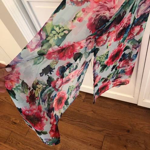 Emma & Michele   nwt floral cold shoulder dress