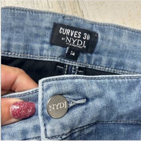 NYDJ  Curve Shaper Marilyn Straight Jean In Angel Wash Size 14