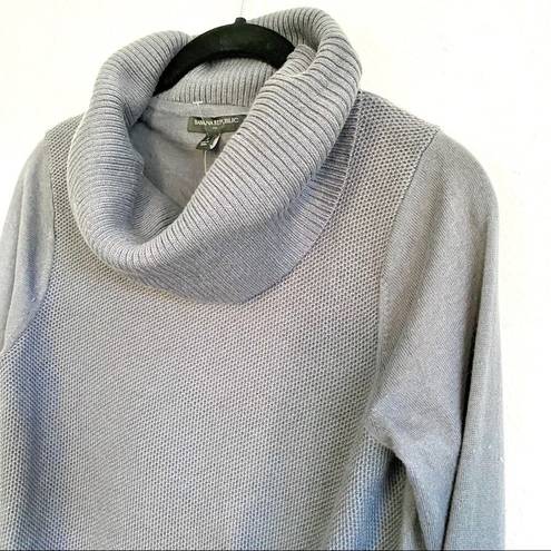 Banana Republic  Factory Waffle Front Turtleneck Size Small