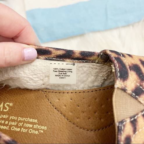 Toms  Animal Print flat loafer slip ons