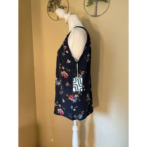 Market & Spruce NWT!  Blue Pink Floral Sleeveless Blouse Medium