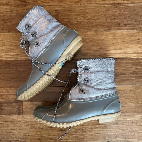 Jack Rogers 8  Silver Duck Boots