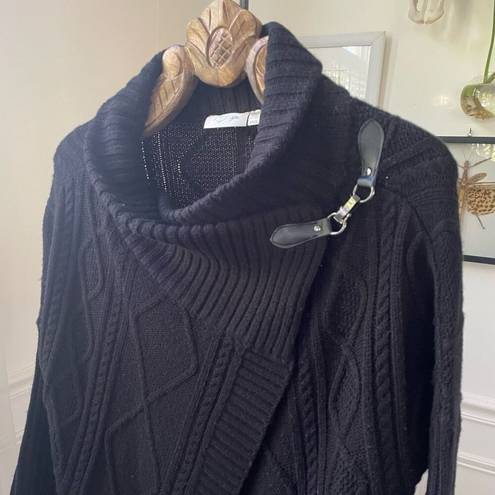 RD Style Stitch Fix  Daskah Cable Cardigan Sweater Clip Hook Closure M