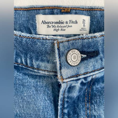 Abercrombie & Fitch 90’s Relaxed High Rise Jeans Size 29/8