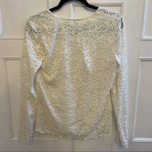 Emma James  Lace V-neck Top size Medium