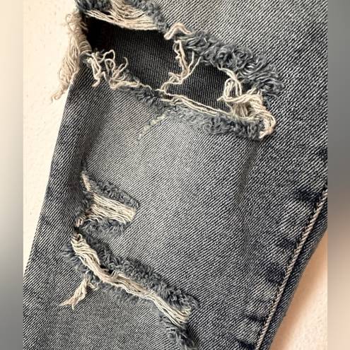 Good American  Distressed Denim (2/26)