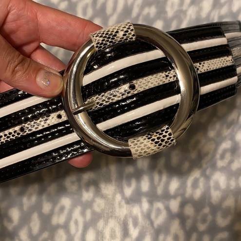 White House | Black Market  ring snakeskin leather stretch belt, size small