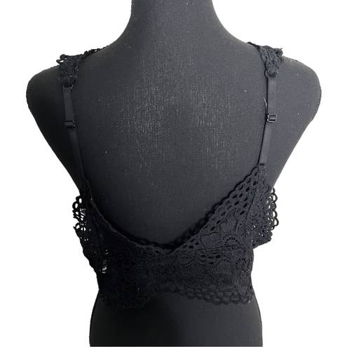 Aerie  Black Lace Racerback Triangle Bralette Size XL 2084