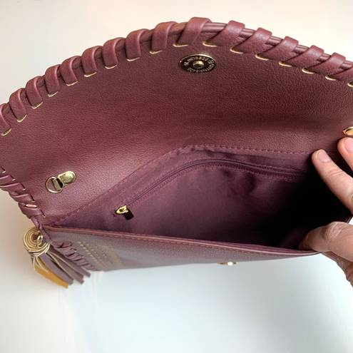 Krass&co Jen &  Vegan Leather Maroon Tassel Clutch