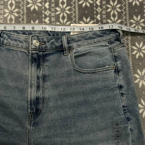 American Eagle NWT  Stretch Mom Straight High Waist Jeans 3455 Size 16