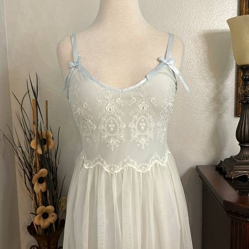 Oscar de la Renta Vintage Oscar De La Rente Baby Doll Slip Blue And White Size M/L