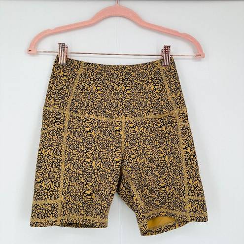 Harper Cleo  Biker Shorts Small Gold Black Patterned Athleisure Activewear