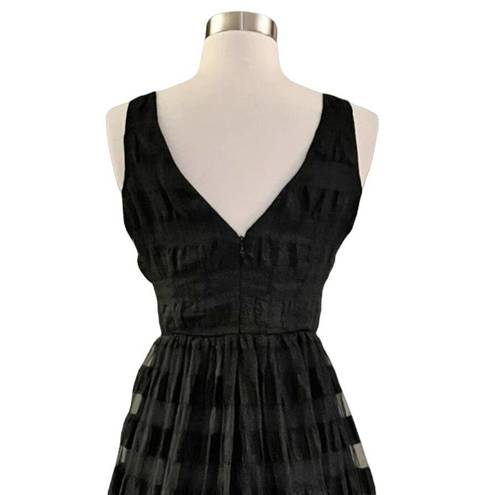 Tracy Reese  Fit and Flare Black Cocktail Dress Bubble Skirt Retro Party V-Neck 0