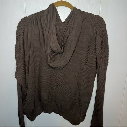 Harper  Lane Sweater Hoodie with hole detailing size Large