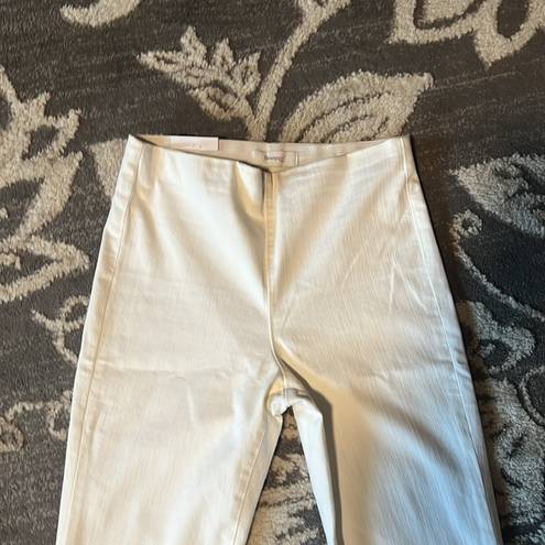 Skinny Girl  white jeans. NWT. Elastic waist and tummy control.