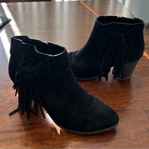 Fergalicious Fergie Fringed Black Booties Suede Ankle Cowboy Heel Boots Size 10