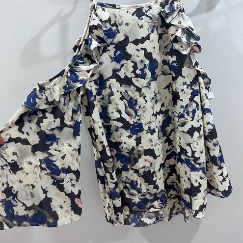 Sim & Sam Sun & Sam purple and gray cold shoulder ruffle floral top size small