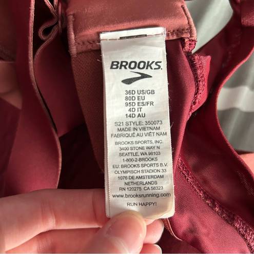 Brooks  Dare Racerback Run Sports Bra Size 36D