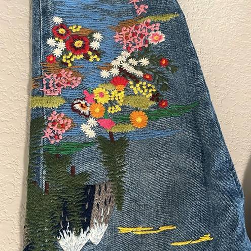 Alice + Olivia  AO LA High Rise Girlfriend Embroidered Mountain Jeans, Size 25