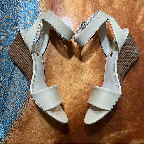 Louise et Cie New  Punya Leather Wedge Sandals Nude size 8.5