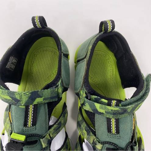 Keen  waterproof women size 7 shoes green sandals