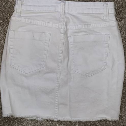 Just Quella Boutique White Denim Skirt