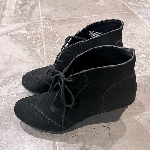 MIA  Black Suede Booties Raphaella Leather Lace-Up Boots Size 11.0M