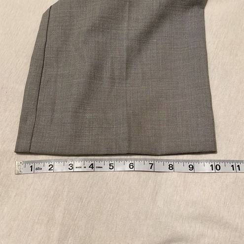 Krass&co NY& sz 10 average grey pants some stretch EUC