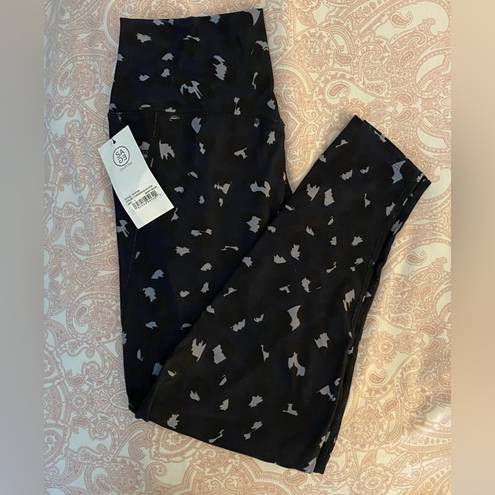 Sage NWT  Collective Blue Leopard Print Workout Leggings with Pockets size Large