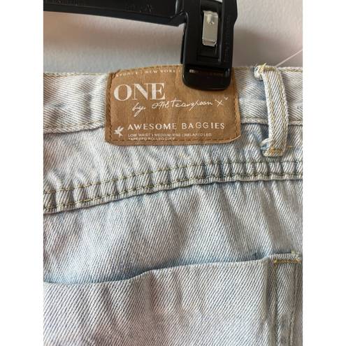 One Teaspoon  Awesome Baggies Distressed Boyfriend Jeans