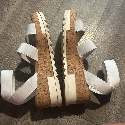 Steve Madden  Womens Bandi Sandal Size 9.5 White Cork-wrapped wedge heel