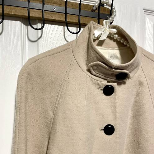 Banana Republic  Beige Wool Women’s Pea Coat Size Medium Top Tailored Buttons