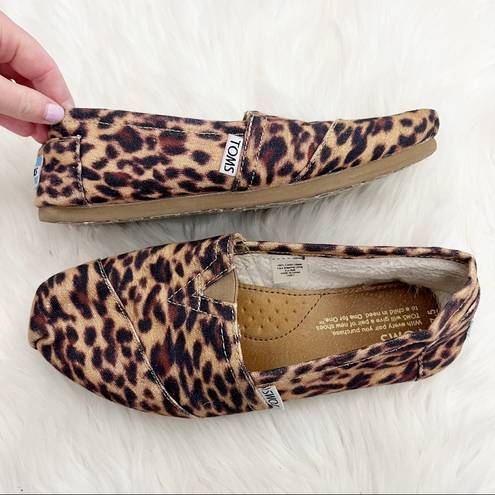 Toms  Animal Print flat loafer slip ons