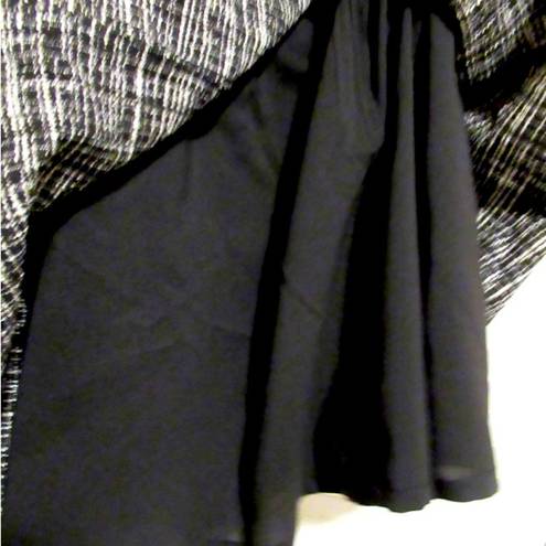 Coldwater Creek NWT  Womens size 16 Black white Tweed skirt