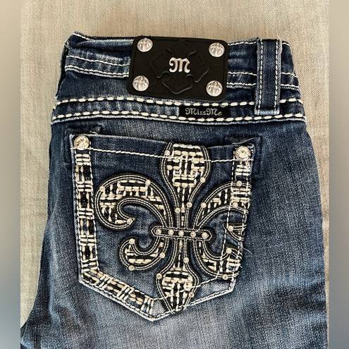 Miss Me NWT  Signature Boot Cut Jeans 29