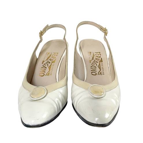 Salvatore Ferragamo Vintage Ferragamo Slingback Heels White & Bone Leather Women’s Size 8 Pump Italy