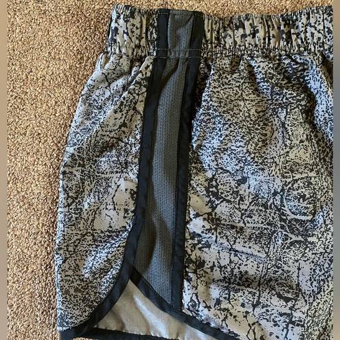 Xersion  Black and Grey Patterned Athletic Shorts