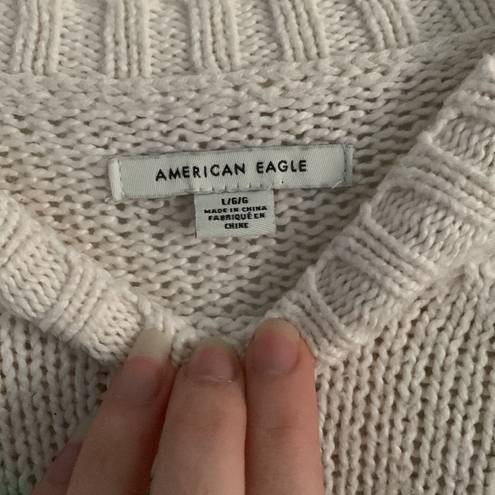 American Eagle Large  sweater