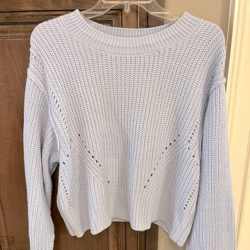 True Craft Baby Blue like new Sweater Lightweight Acrylic Comfy Womens Medium Cropped