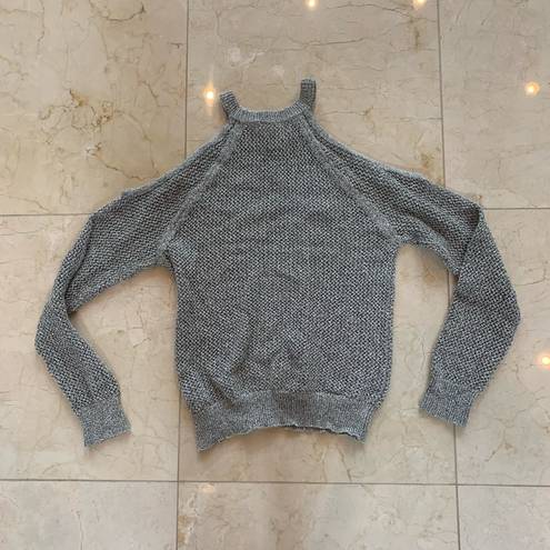 ASTR  The Label Knit Sweater Sz Small Gray/White