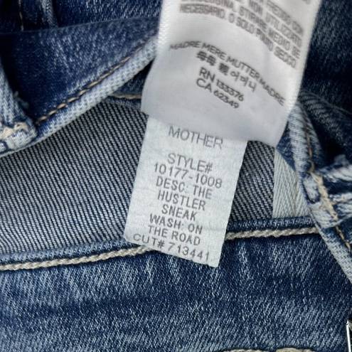 On The Road MOTHER The Hustler Sneak Bootcut Jeans in Wash  Size US 26