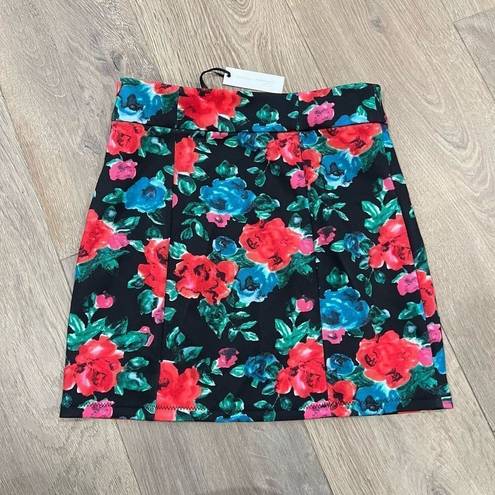 Lovers + Friends NWT  Sandy Mini Skirt in Size S Floral Print