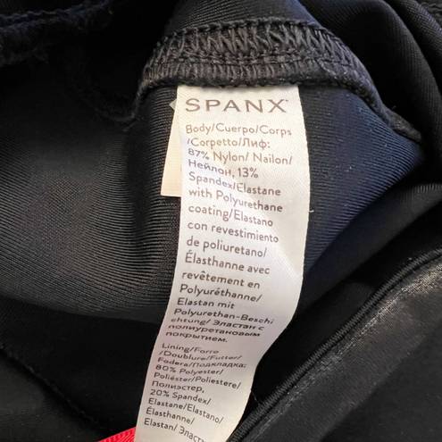 Spanx Faux Leather Black Leggings Size Small MSRP 98$ S/N 2437 High Rise